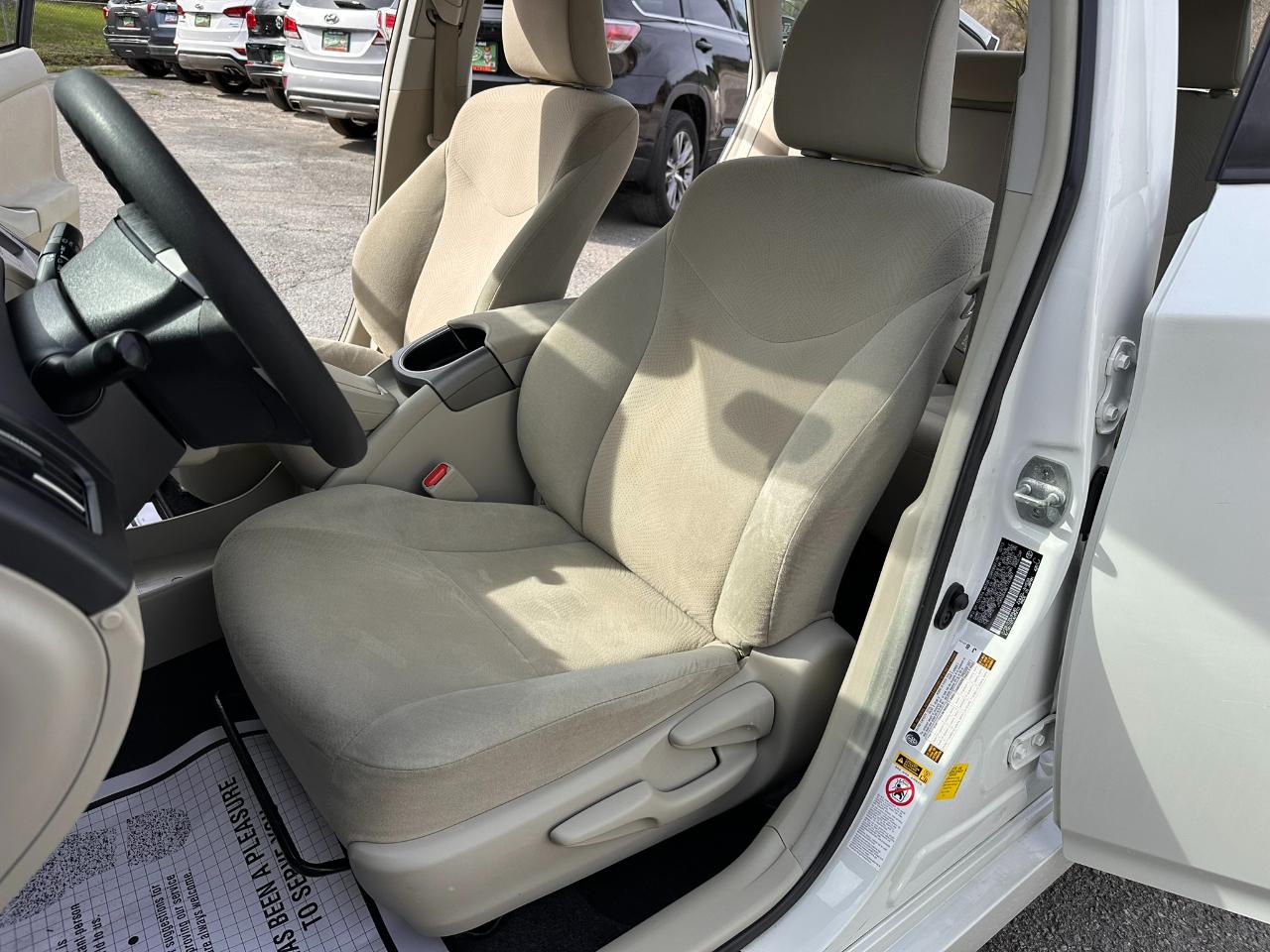 Toyota Prius Three 2014