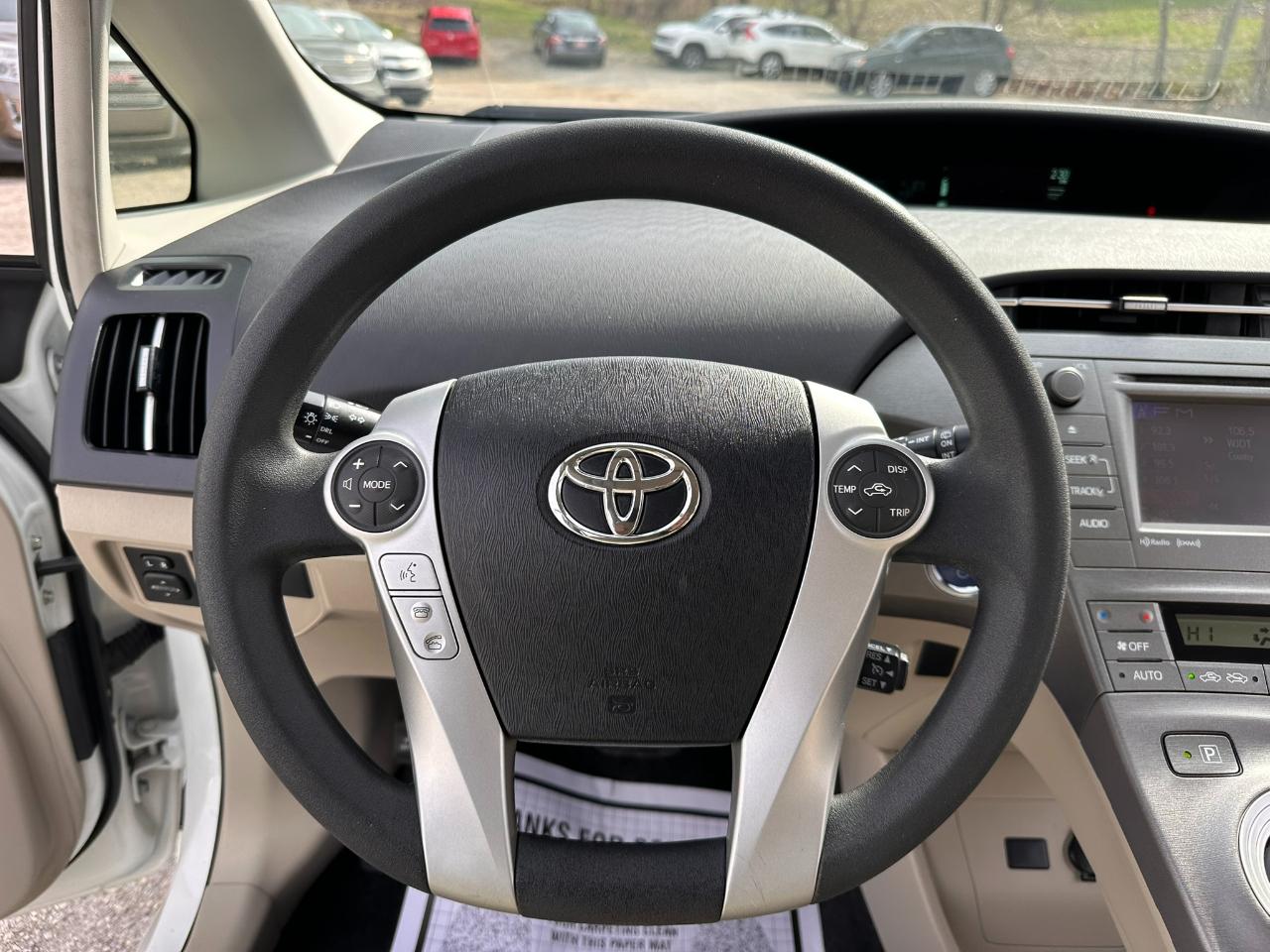 Toyota Prius Three 2014