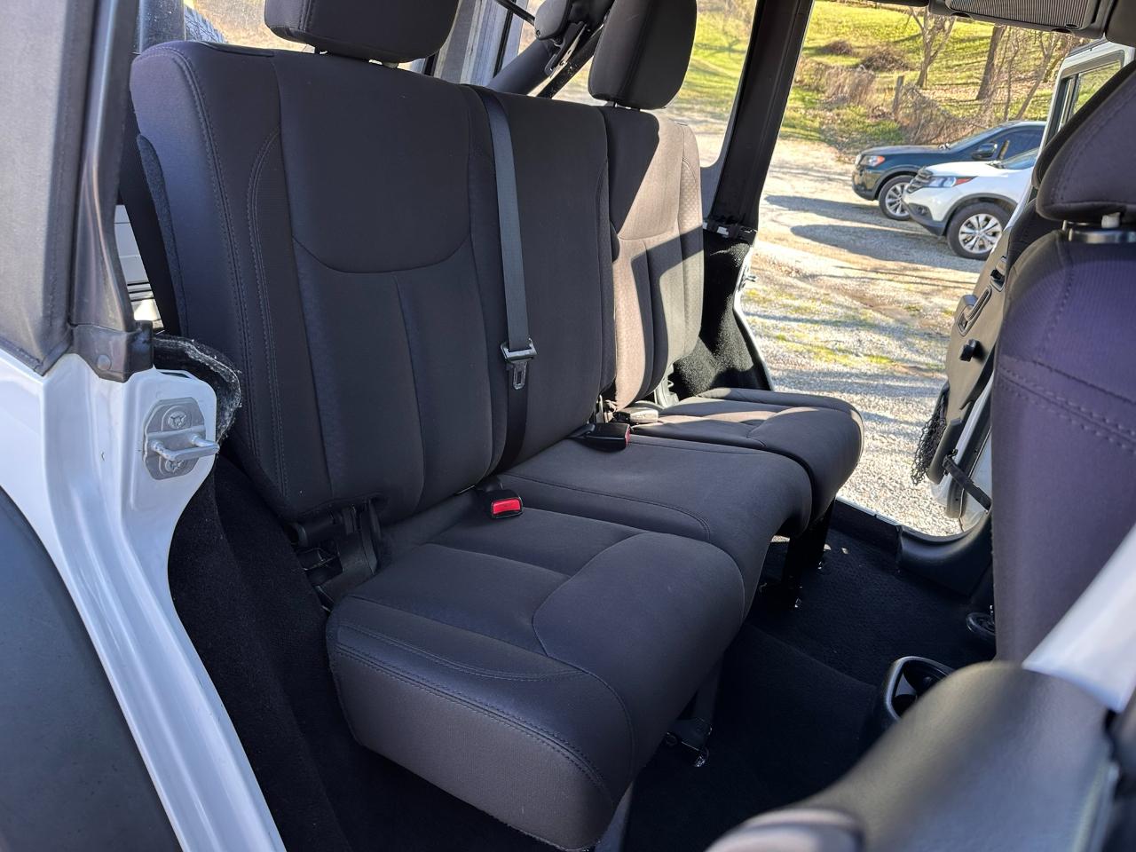 Jeep Wrangler Unlimited Sport 4WD 2015