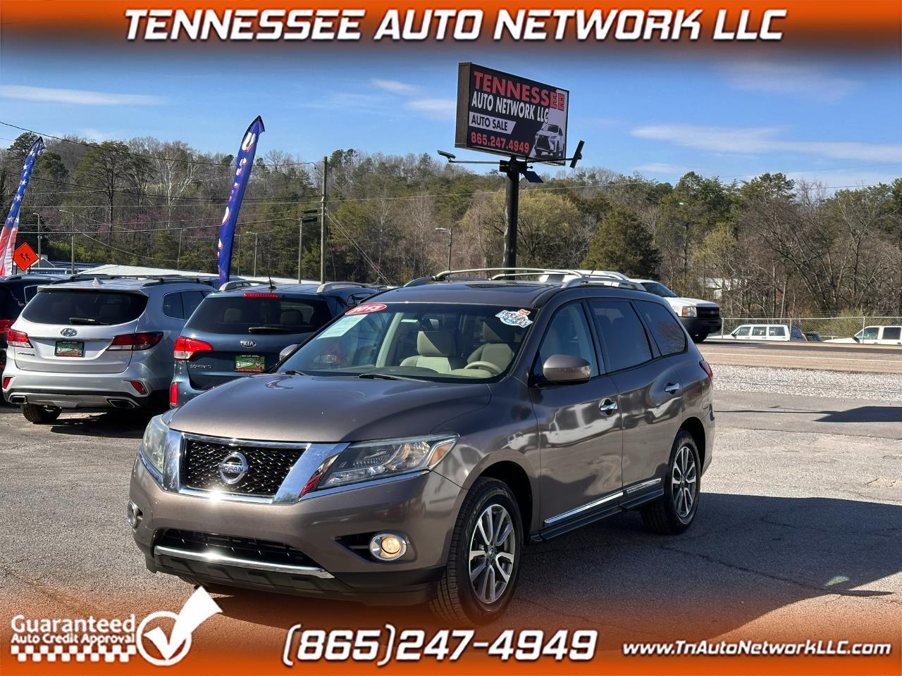 2013 Nissan Pathfinder LE 2WD