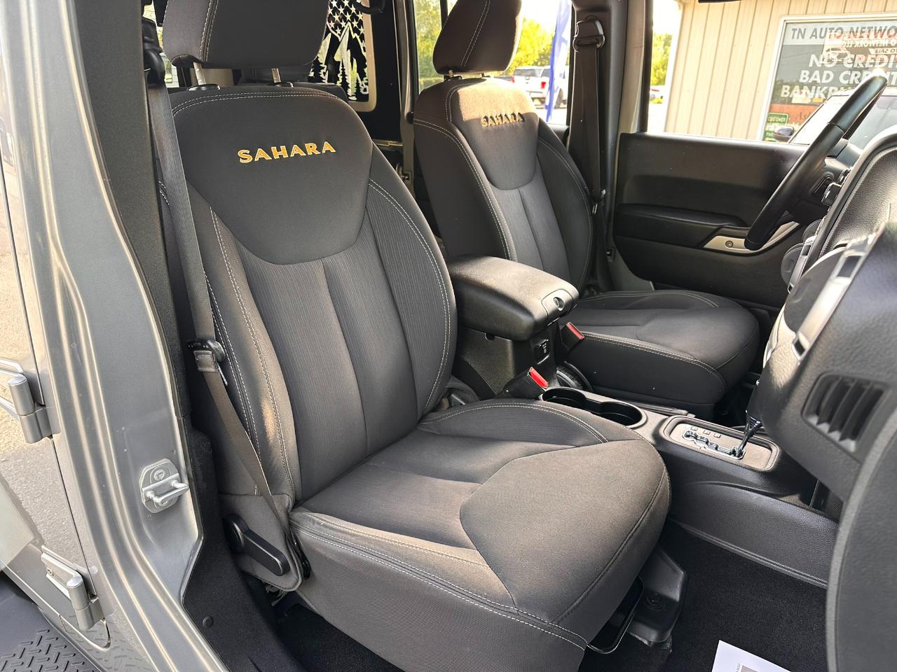 Jeep Wrangler Unlimited Sahara 4WD 2015