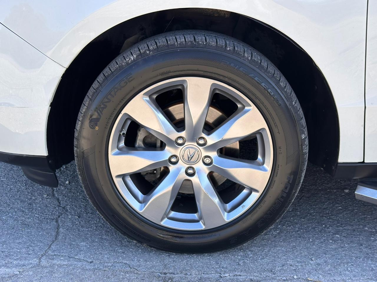 Acura MDX 9-Spd AT Advance Package 2016