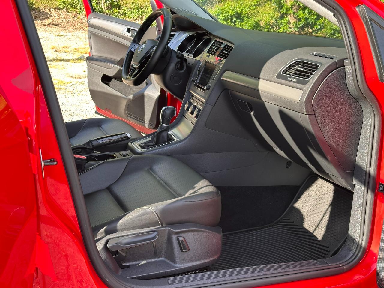 Volkswagen Golf TSI S 6A 2017