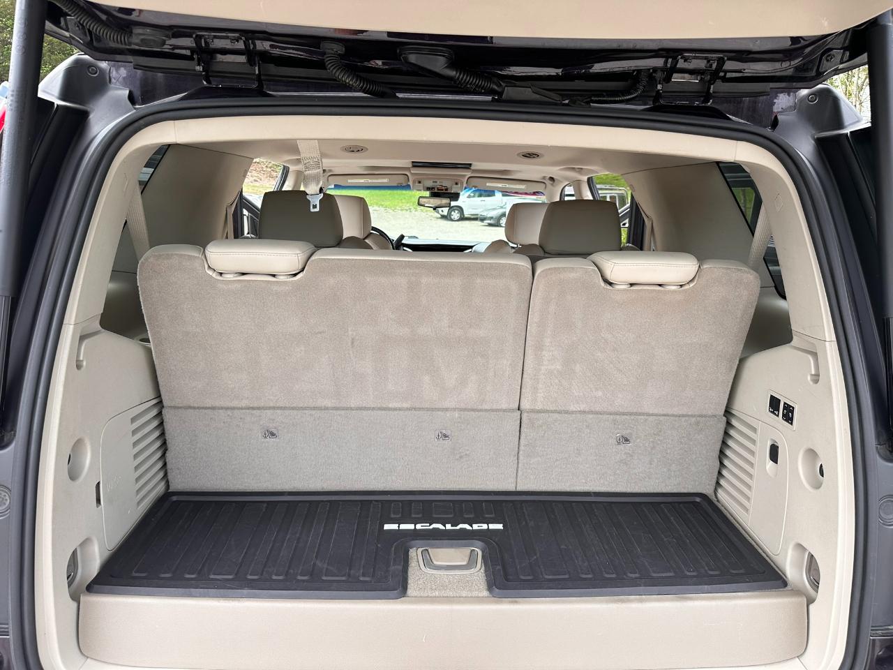 Cadillac Escalade Luxury 4WD 2018