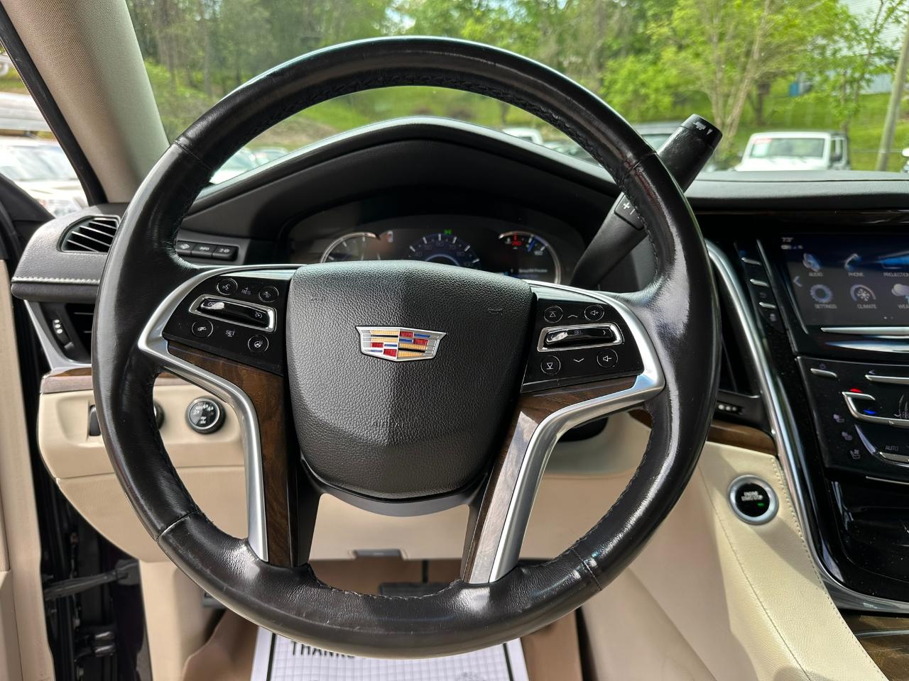 Cadillac Escalade Luxury 4WD 2018