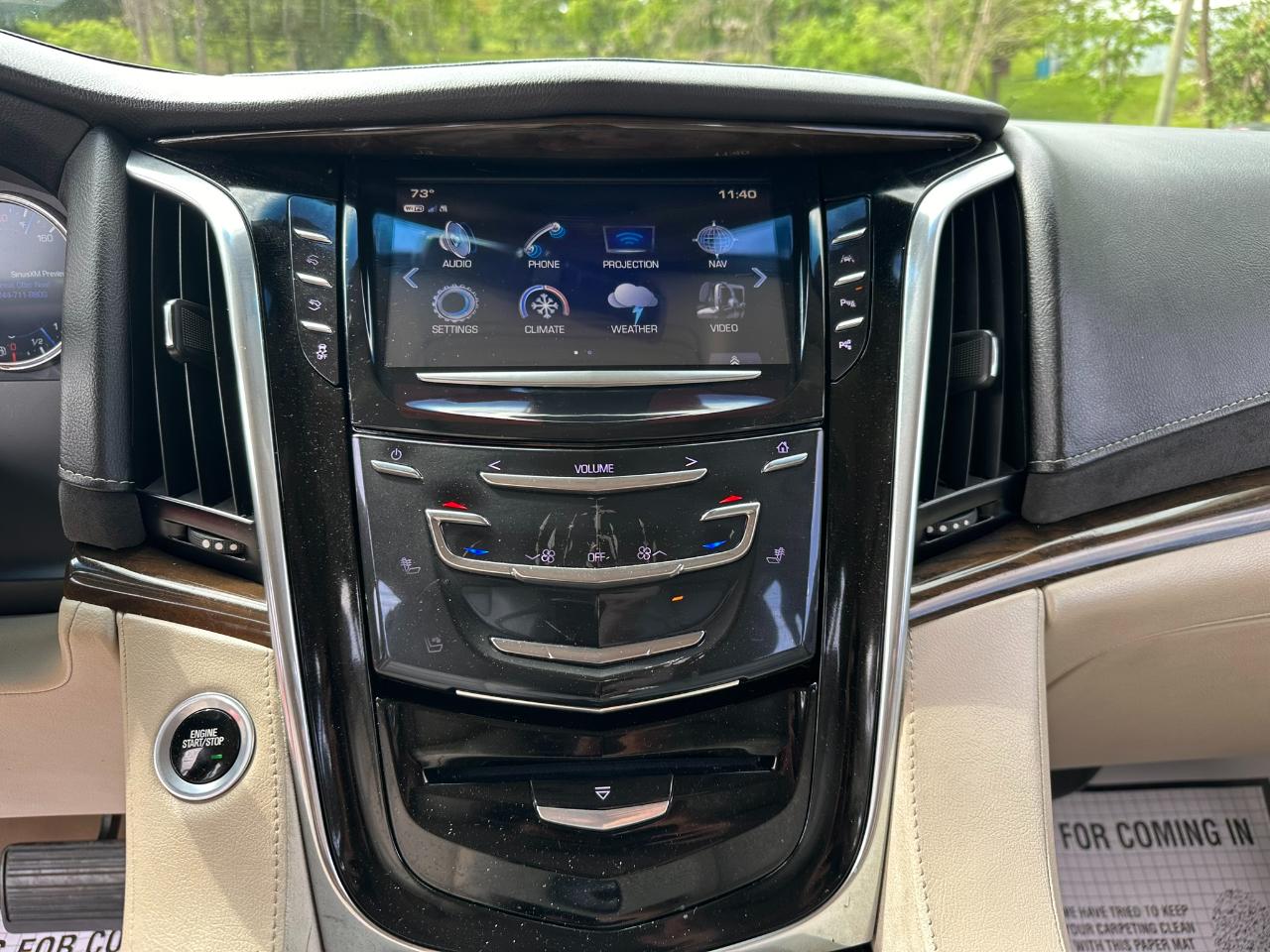 Cadillac Escalade Luxury 4WD 2018