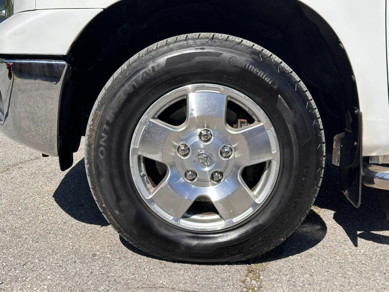 Toyota Tundra SR5 Double Cab 5.7L 4WD 2008