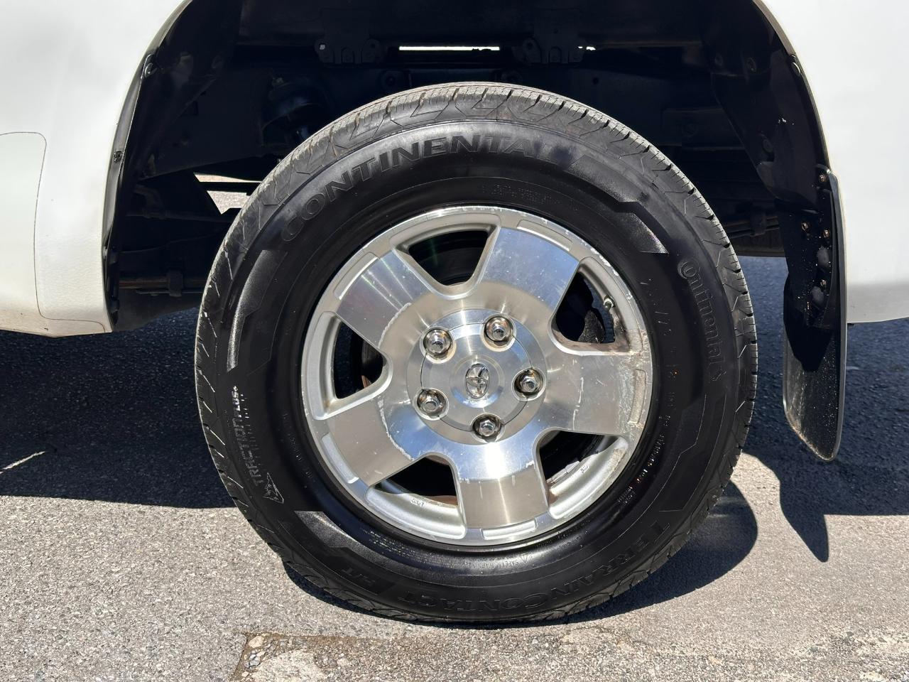 Toyota Tundra SR5 Double Cab 5.7L 4WD 2008