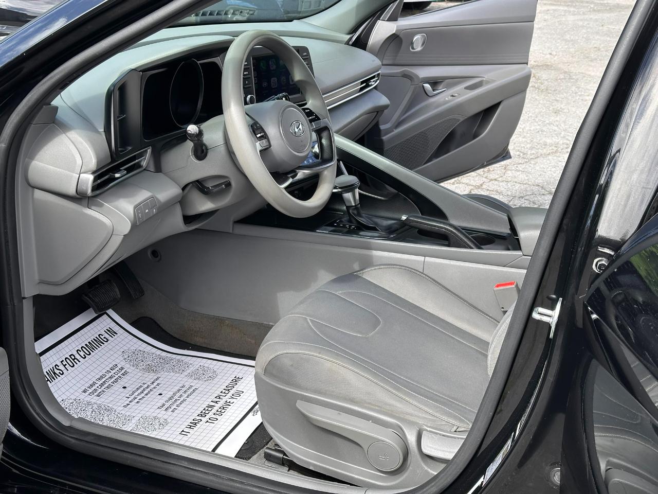 Hyundai Elantra SEL 2022