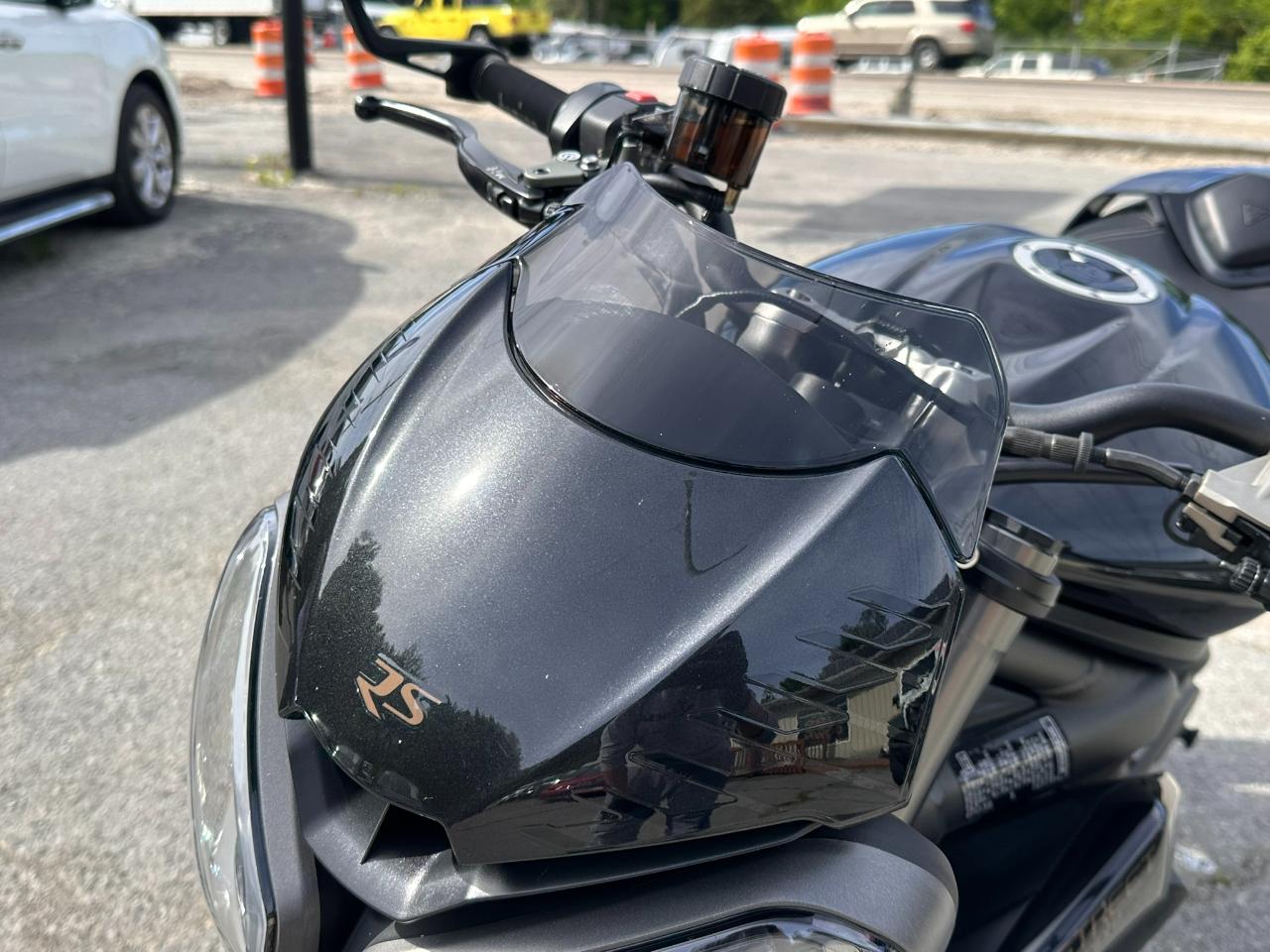 Triumph Street Triple RS  2023
