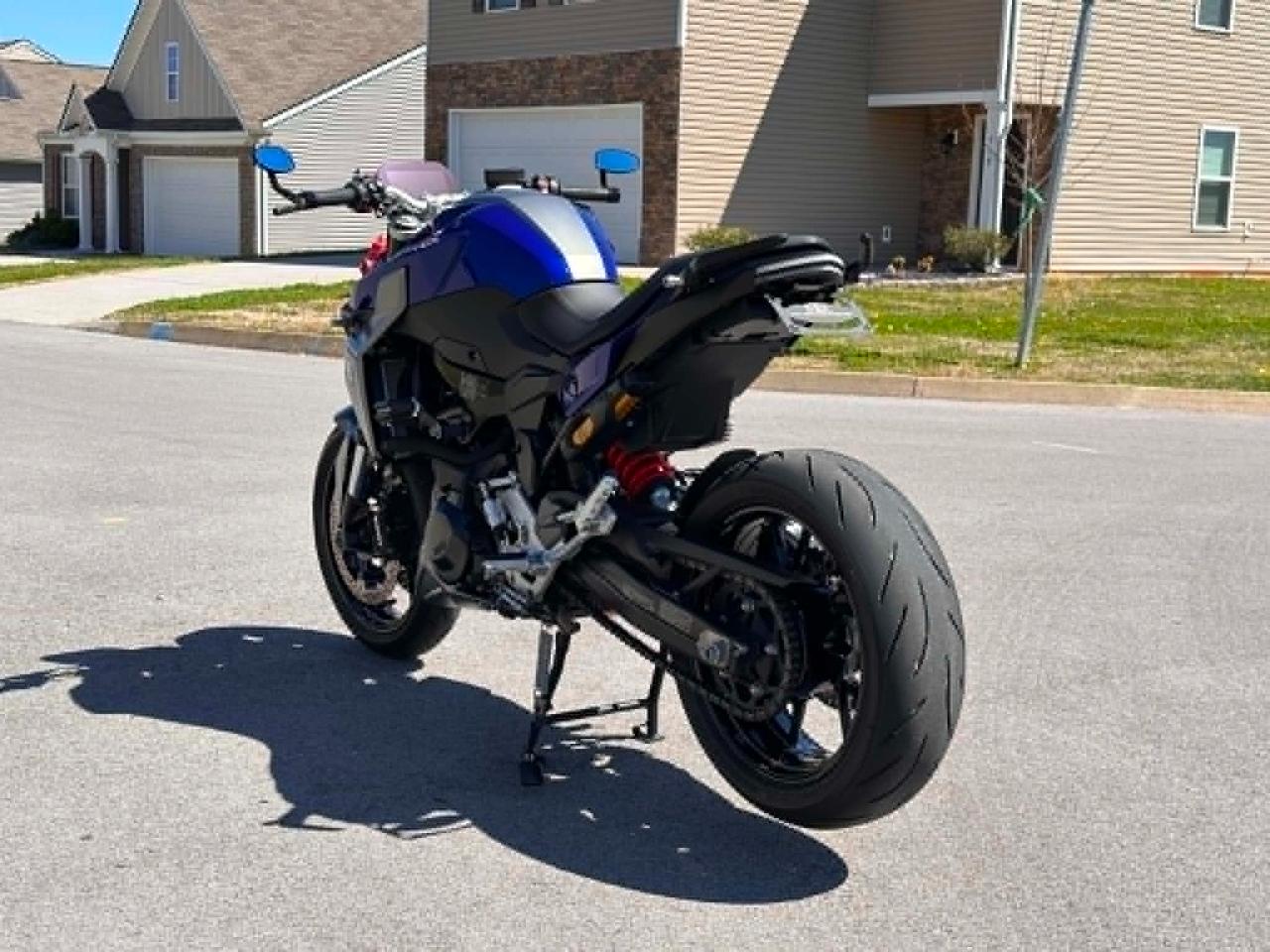 BMW F 900 R  2021