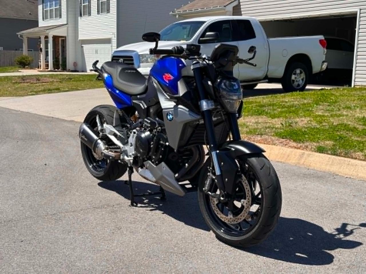 BMW F 900 R  2021