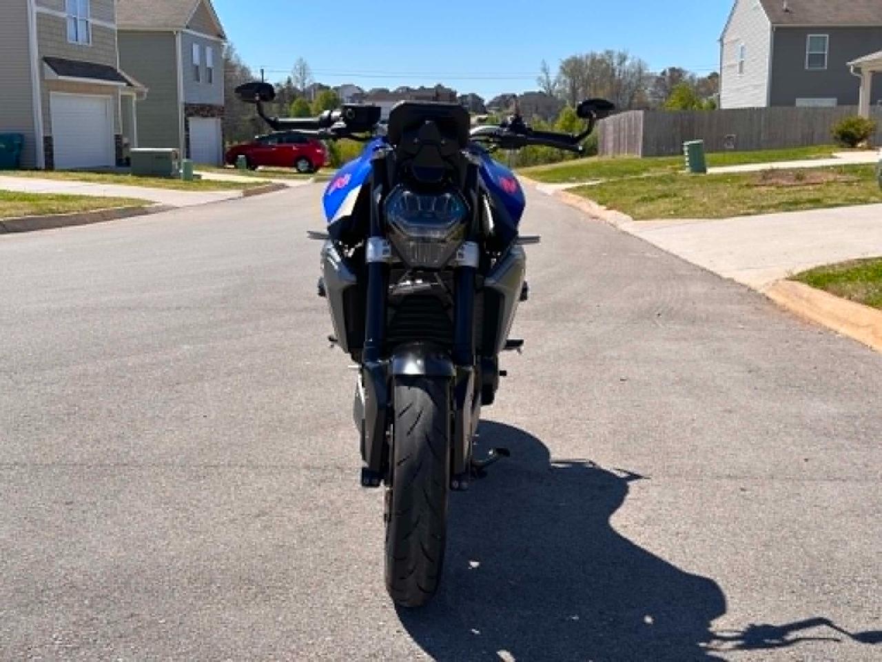 BMW F 900 R  2021
