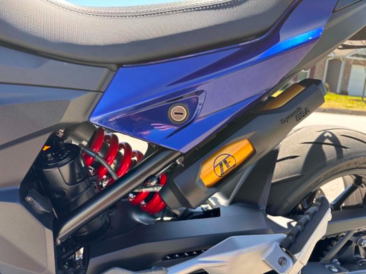 BMW F 900 R  2021