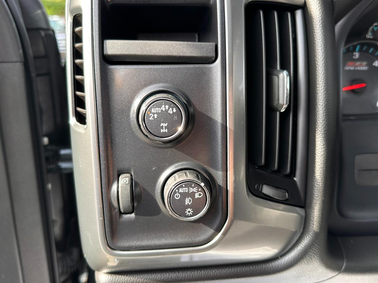Chevrolet Silverado 1500 LT Crew Cab 4WD 2017