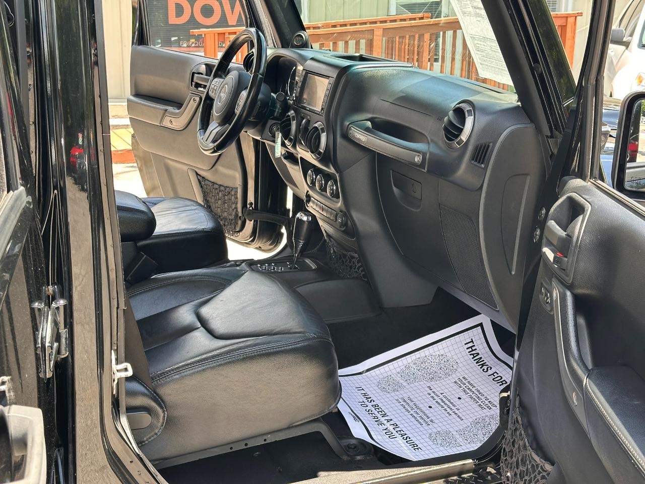 Jeep Wrangler Unlimited Sahara 4WD 2013