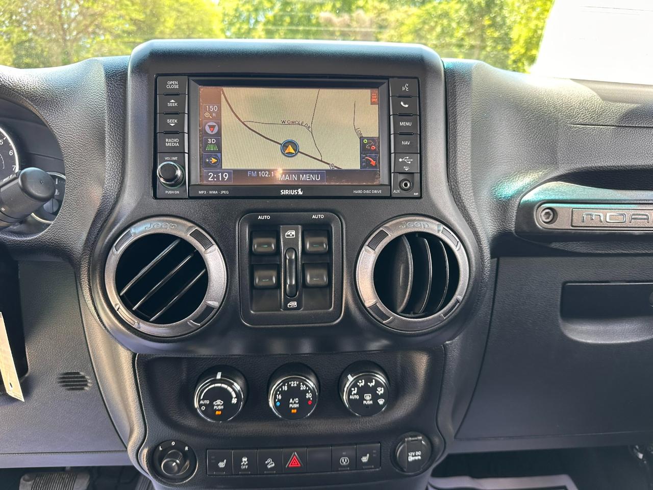 Jeep Wrangler Unlimited Sahara 4WD 2013