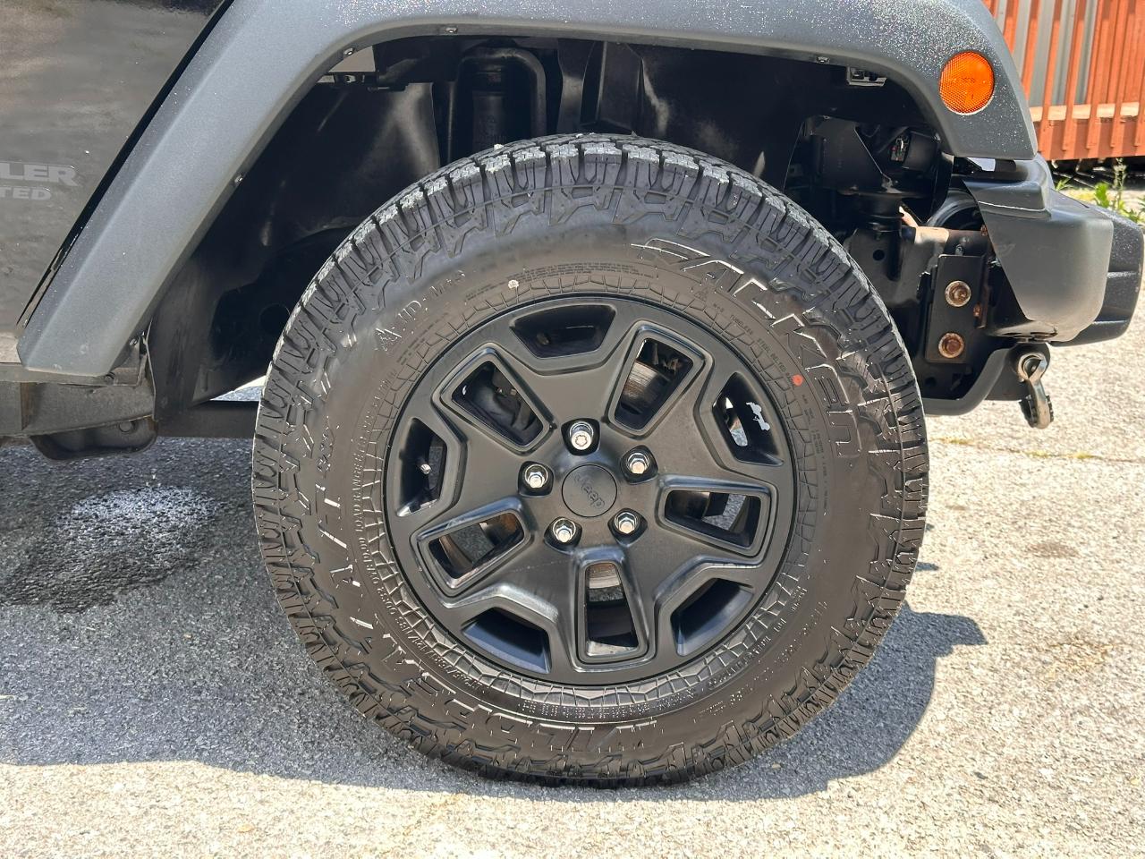 Jeep Wrangler Unlimited Sahara 4WD 2013