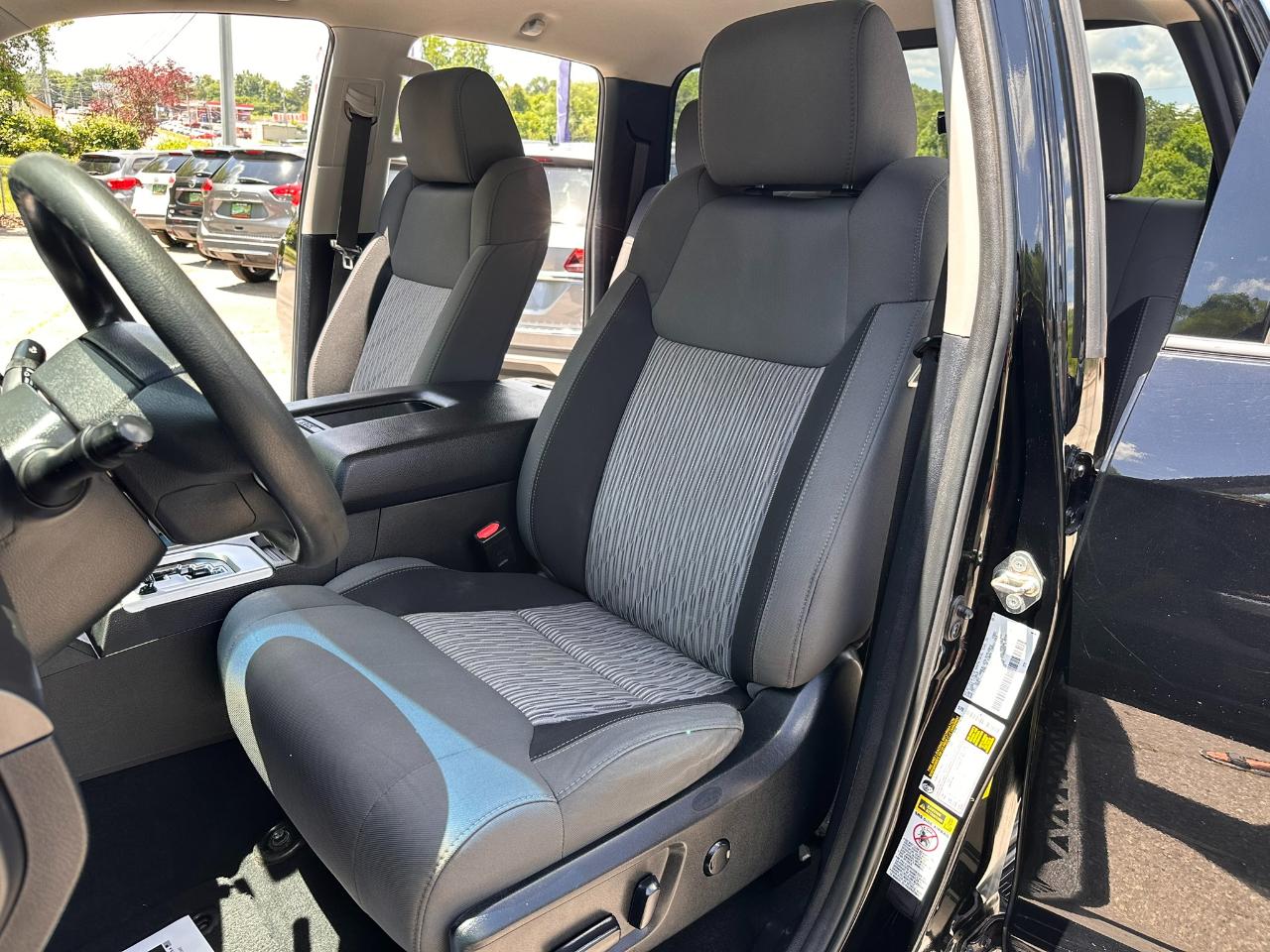 Toyota Tundra SR5 5.7L V8 Double Cab 4WD 2014