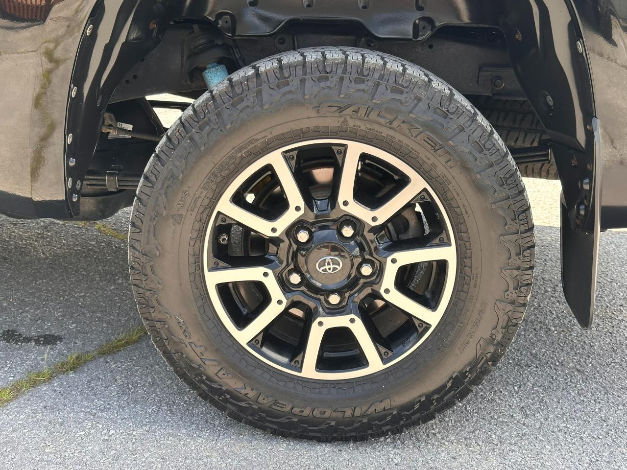Toyota Tundra SR5 5.7L V8 Double Cab 4WD 2014
