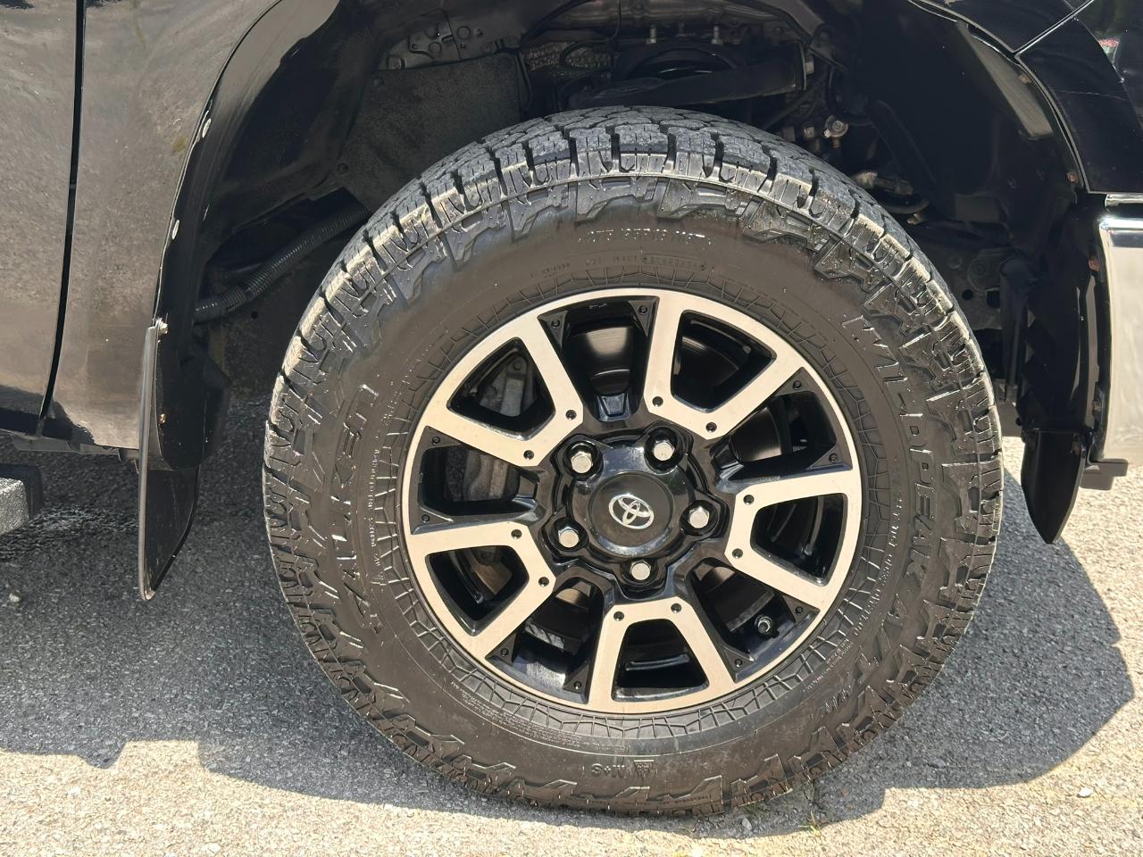Toyota Tundra SR5 5.7L V8 Double Cab 4WD 2014