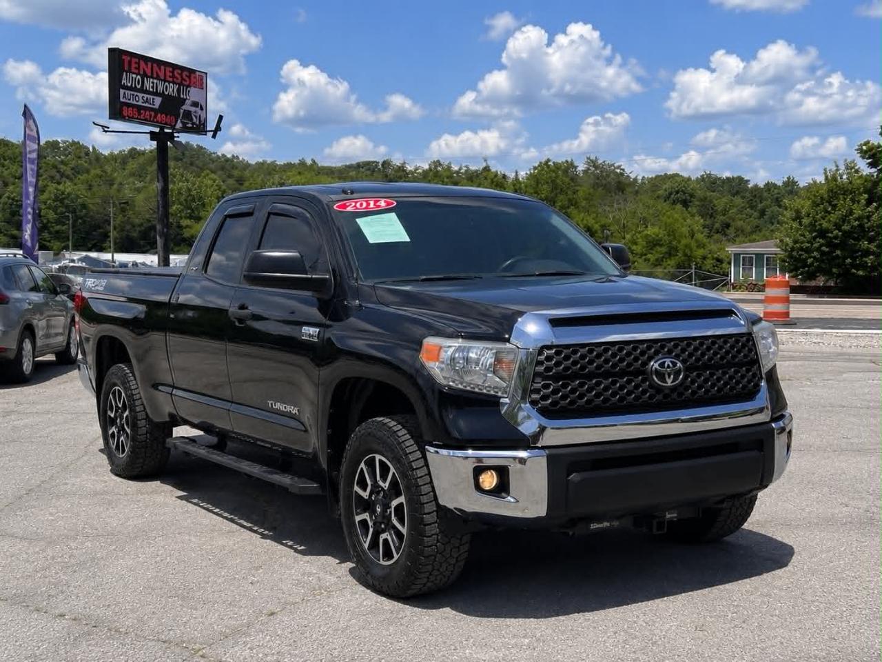 Toyota Tundra SR5 5.7L V8 Double Cab 4WD 2014