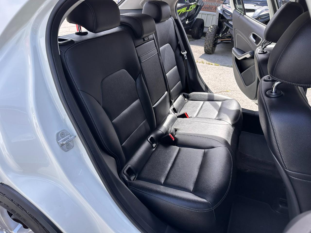 Mercedes-Benz GLA-Class GLA250 4MATIC 2015