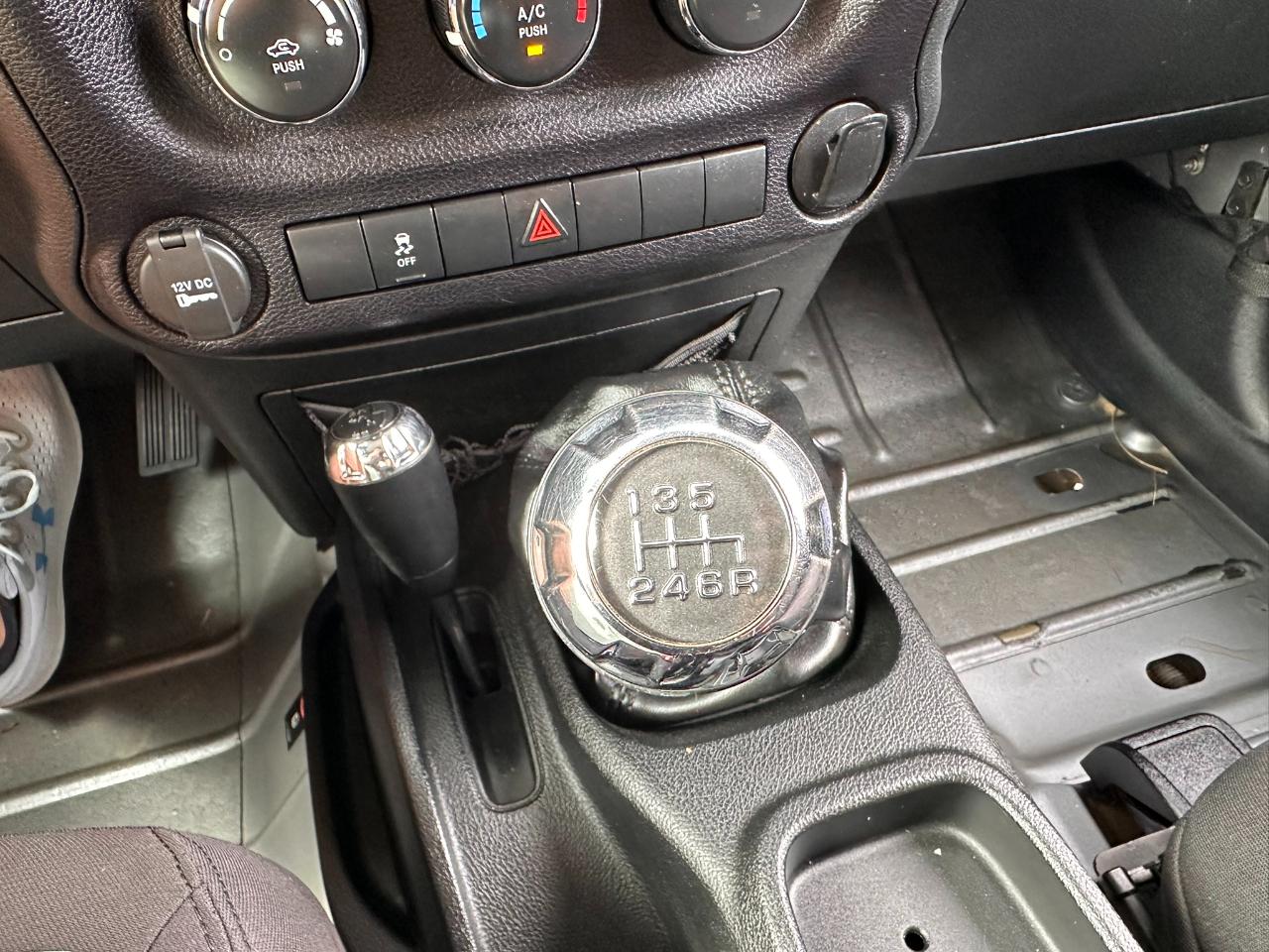 Jeep Wrangler Sport 4WD 2016