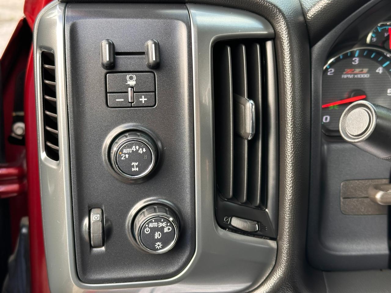 Chevrolet Silverado 1500 LT Crew Cab 4WD 2017