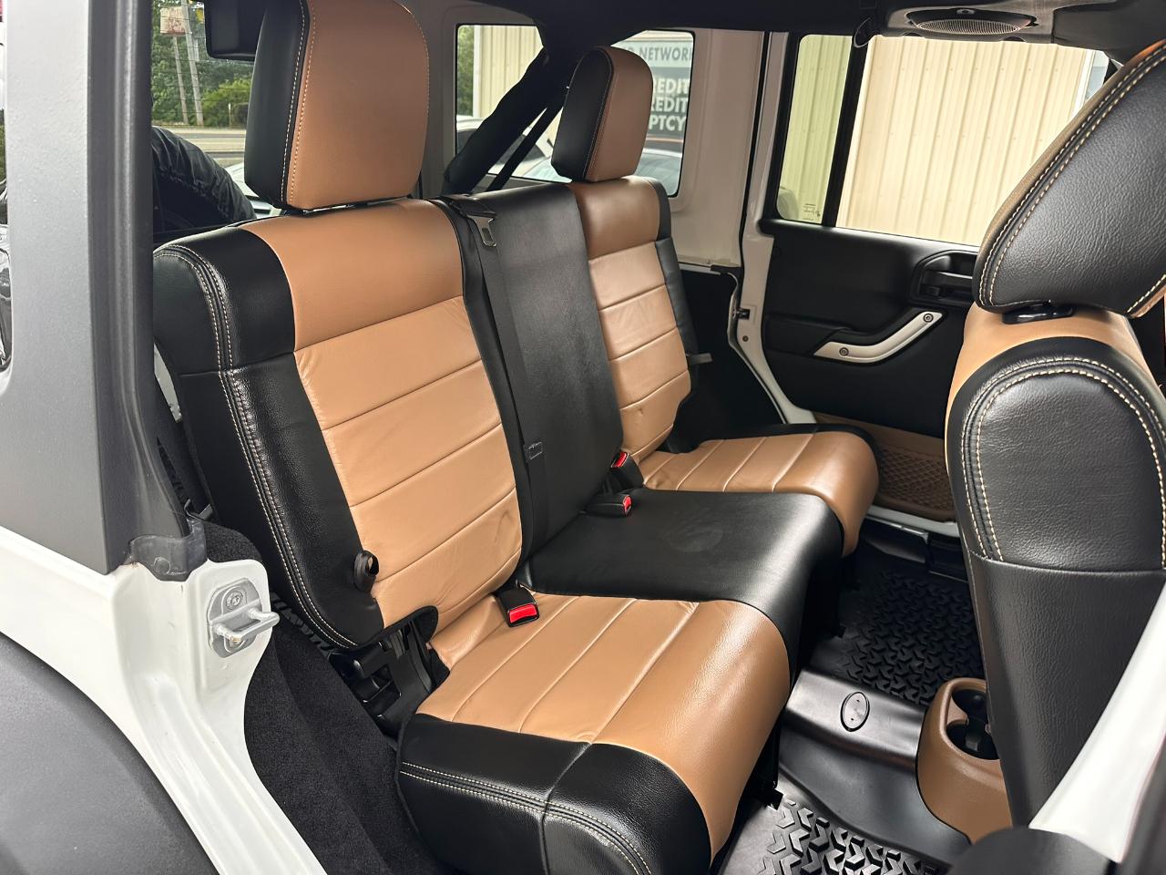 Jeep Wrangler Unlimited Rubicon 4WD 2012