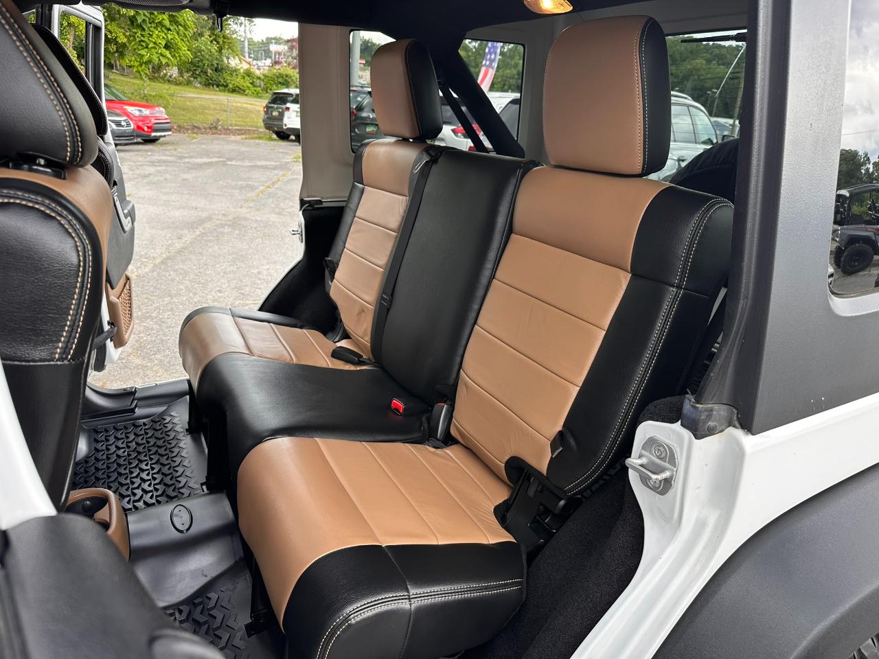 Jeep Wrangler Unlimited Rubicon 4WD 2012