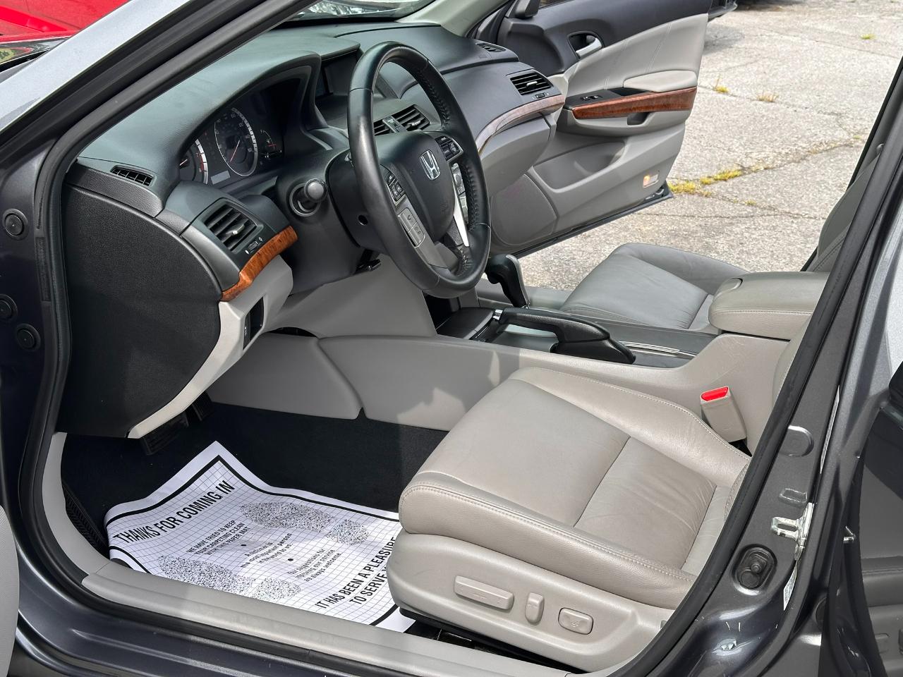 Honda Accord EX-L V6 Sedan AT 2012