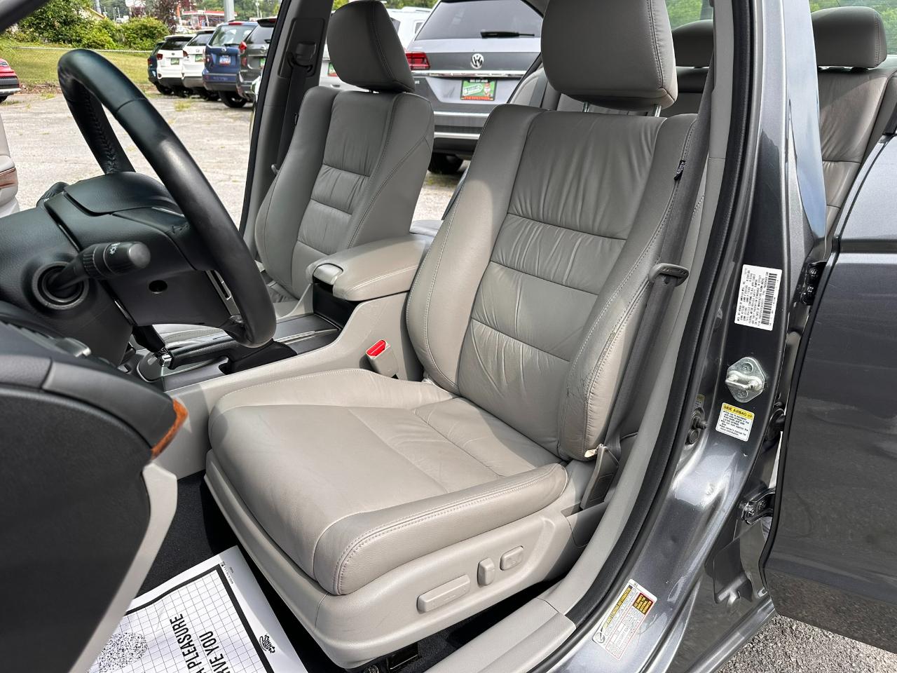 Honda Accord EX-L V6 Sedan AT 2012