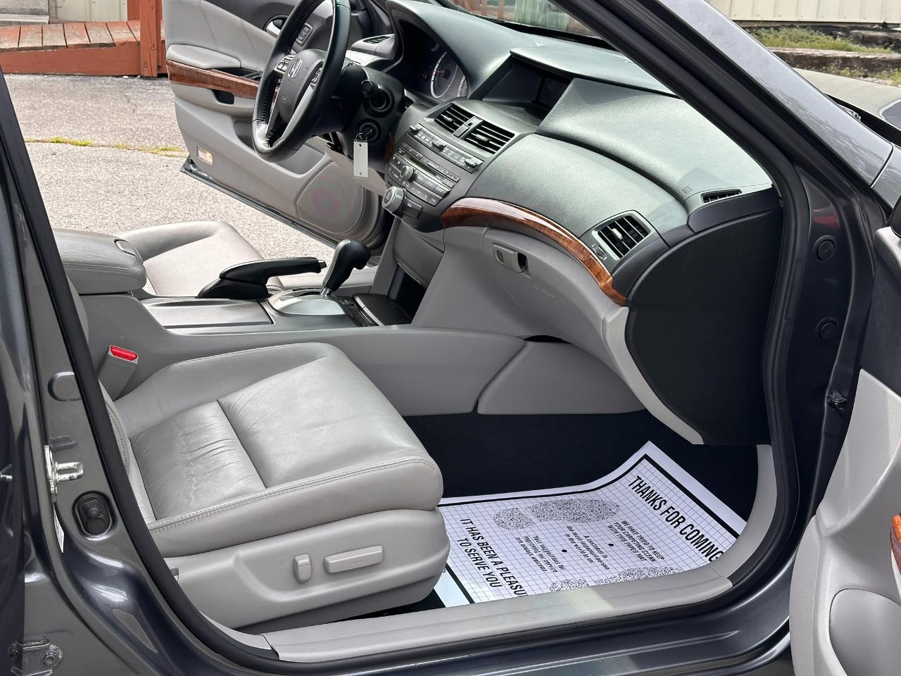 Honda Accord EX-L V6 Sedan AT 2012