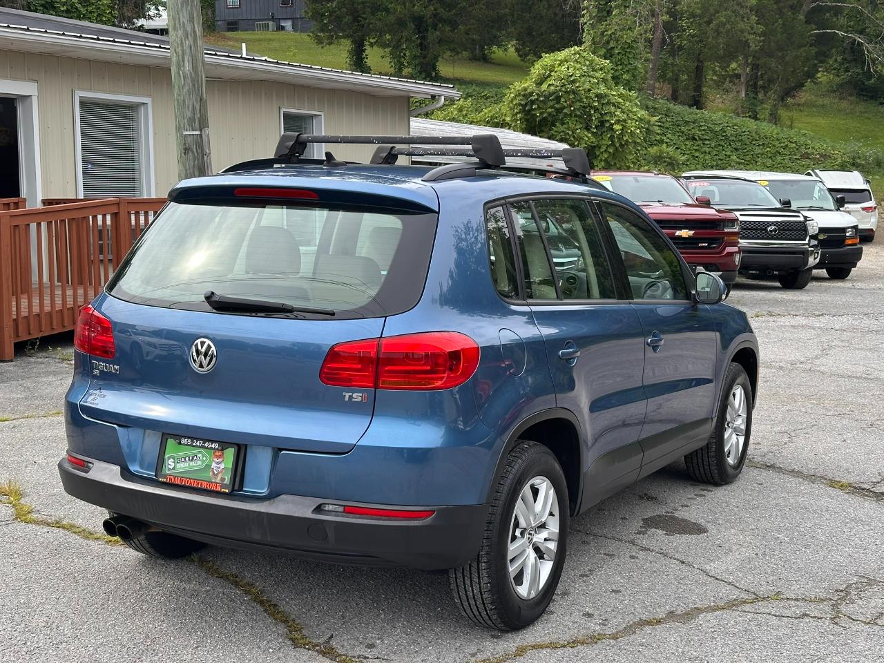 Volkswagen Tiguan S 2017