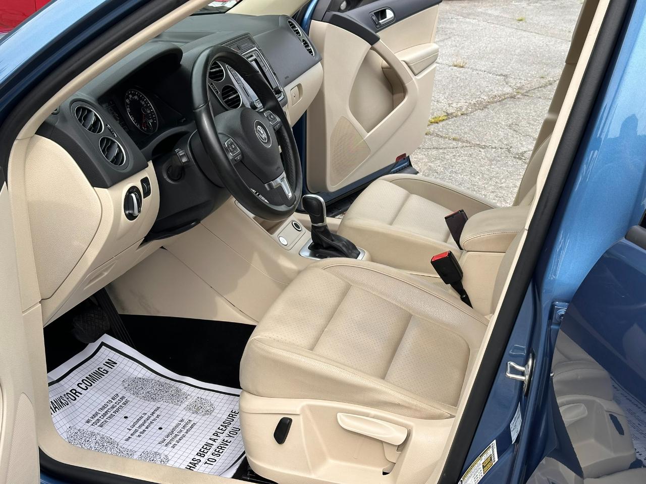 Volkswagen Tiguan S 2017