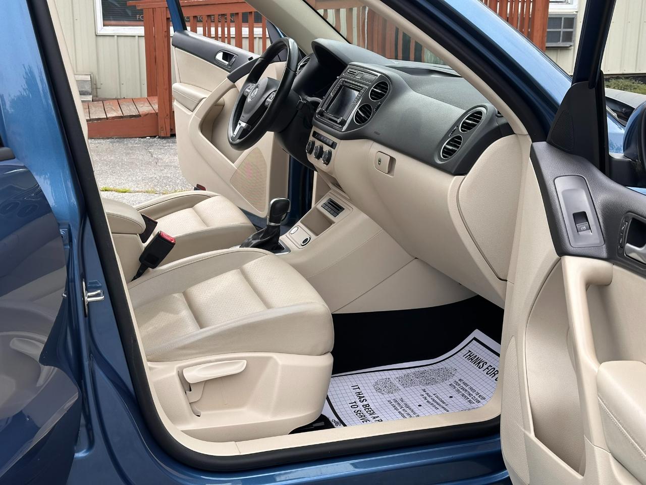 Volkswagen Tiguan S 2017