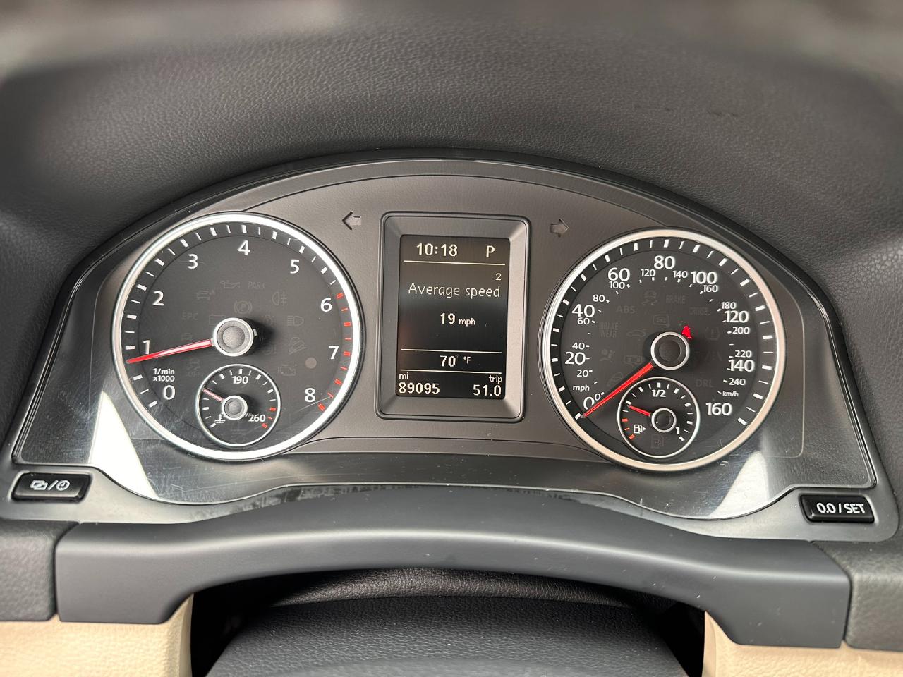 Volkswagen Tiguan S 2017