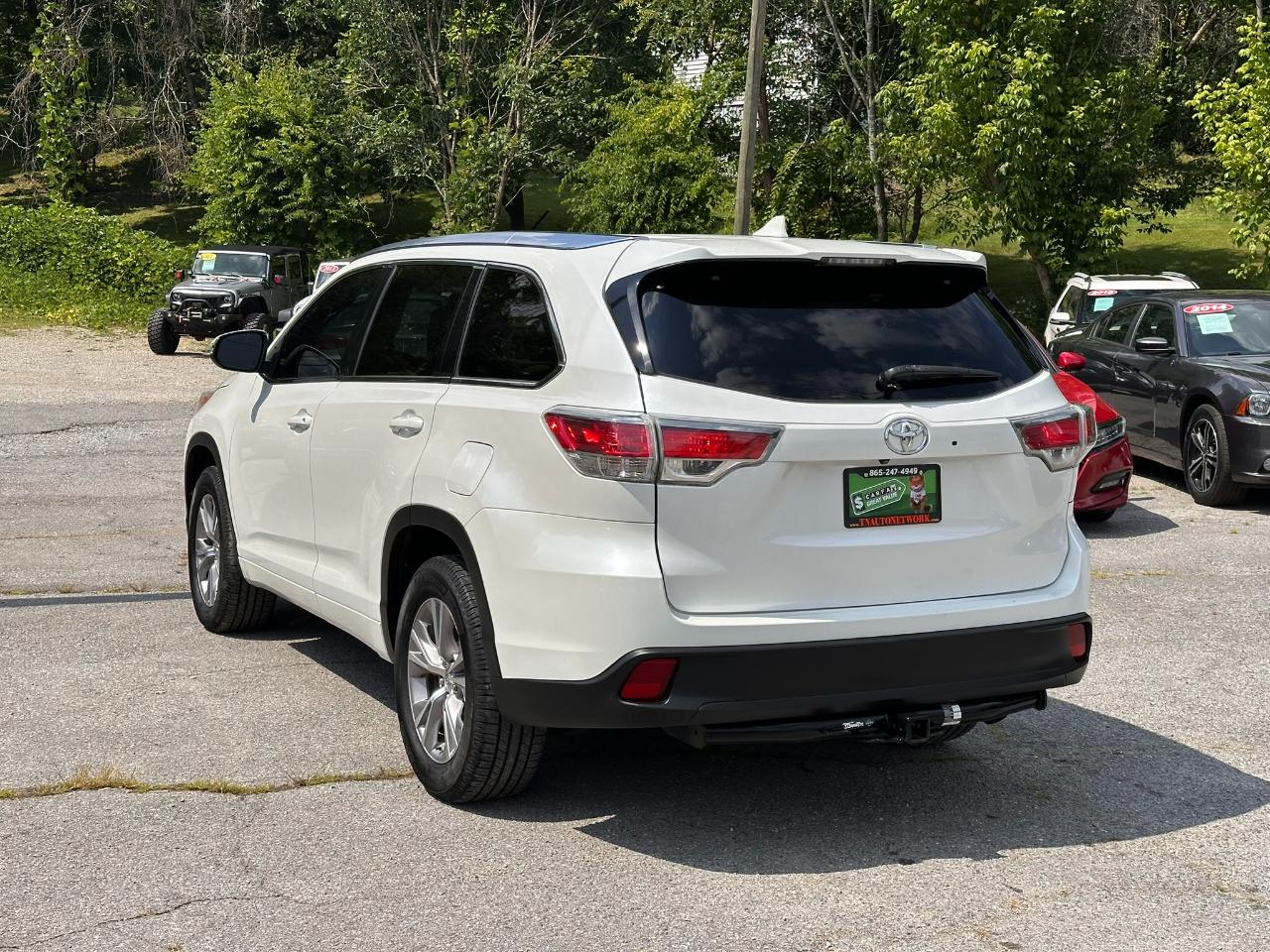 Toyota Highlander XLE FWD V6 2015