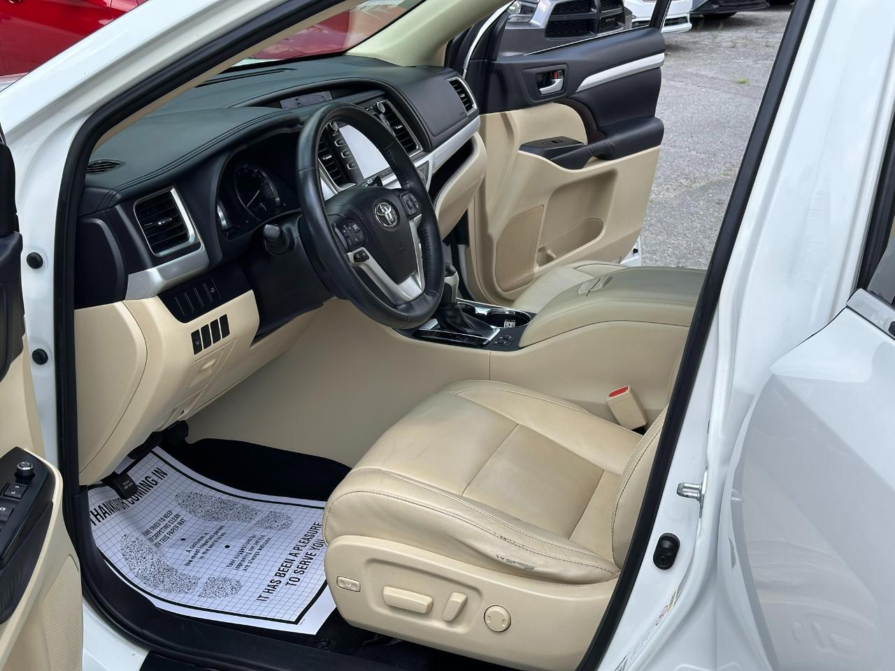 Toyota Highlander XLE FWD V6 2015