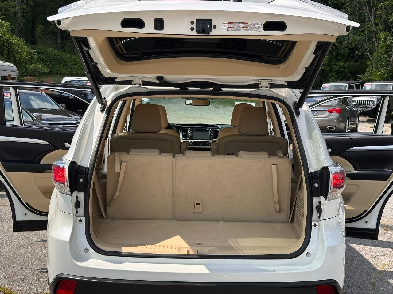 Toyota Highlander XLE FWD V6 2015