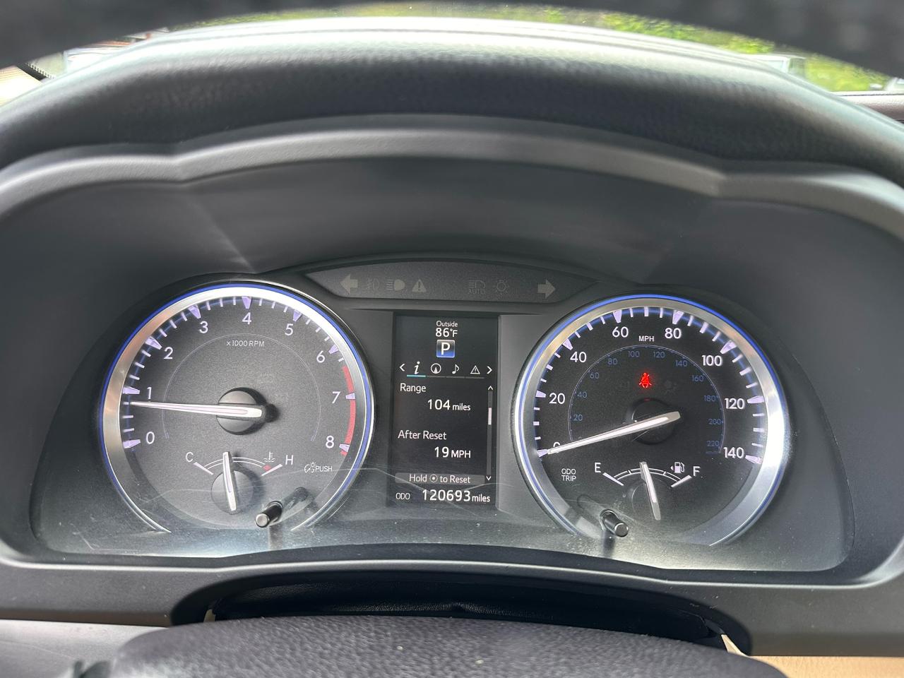 Toyota Highlander XLE FWD V6 2015