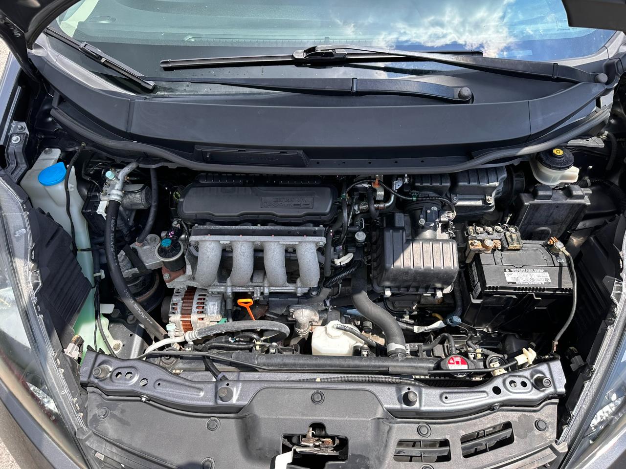 Honda Fit Sport 5-Speed AT 2012