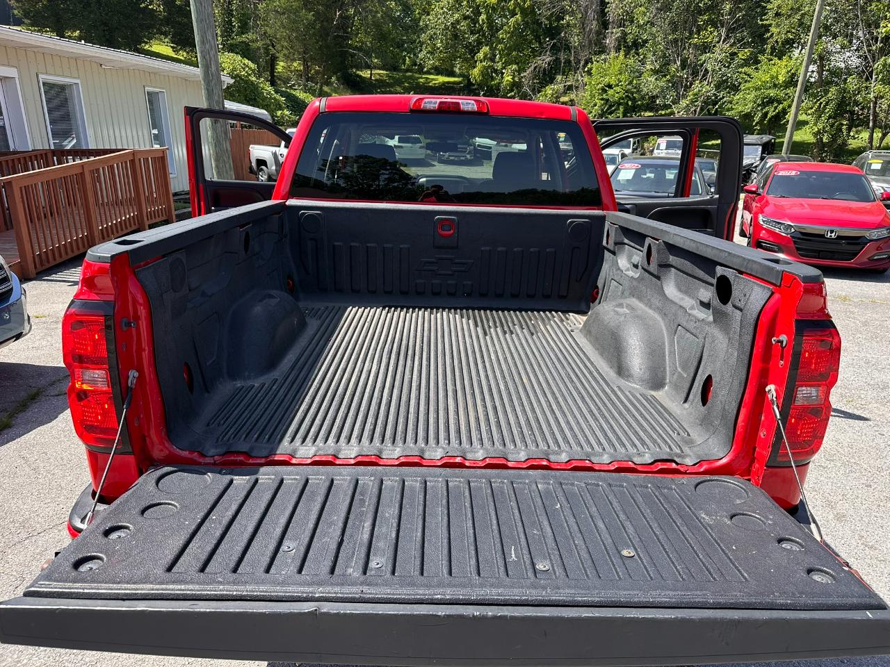 Chevrolet Silverado 1500 LT Crew Cab Long Box 4WD 2016