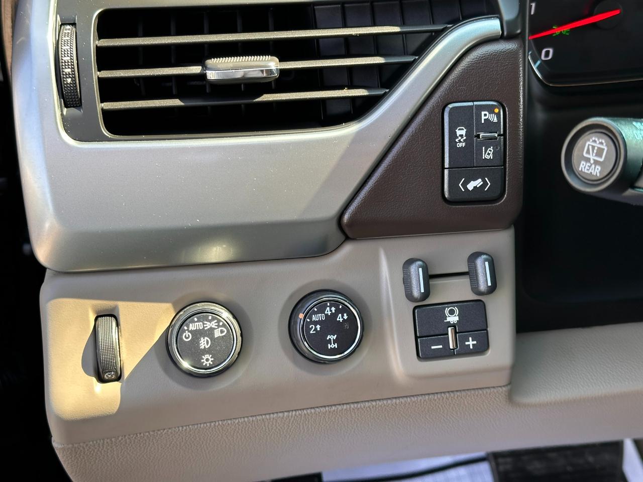 Chevrolet Tahoe LTZ 4WD 2015