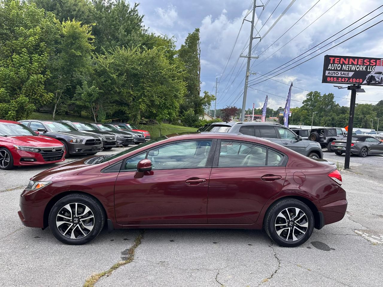 Honda Civic EX Sedan 5-Speed AT 2013