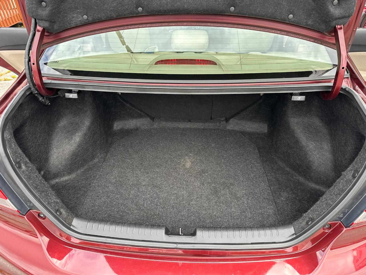 Honda Civic EX Sedan 5-Speed AT 2013