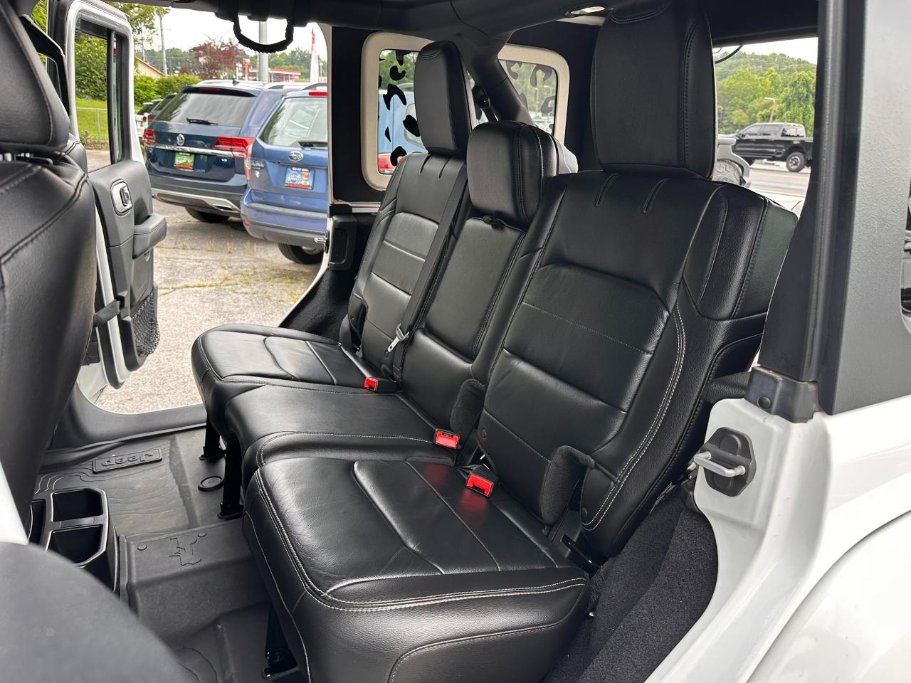 Jeep Wrangler Unlimited Sahara 2018