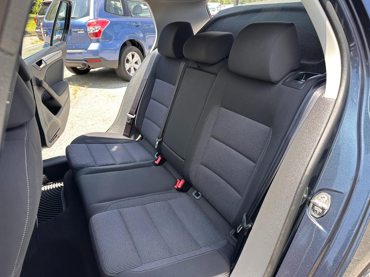 Volkswagen Golf 2.5L Conv & Sunroof 4 Door PZEV 2014