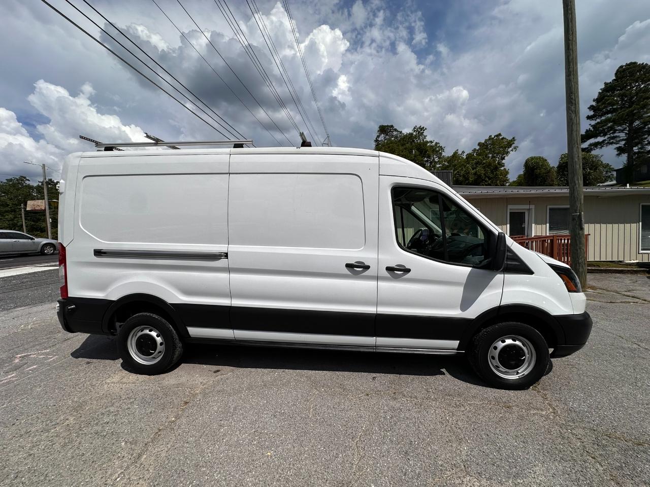 Ford Transit 250 Van Med. Roof w/Sliding Pass. 148-in. WB 2019